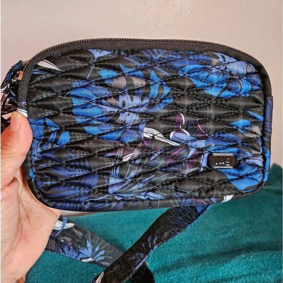 Lug Coupe Botanical Black Crossbody - Picture 3 of 8